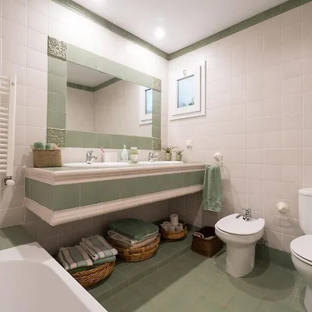 Camelia - Golf Nearby Chalet Santo Antonio da Serra